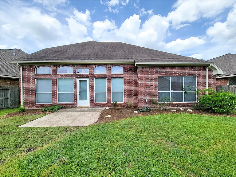 2622 Katie Harbor Dr — Photo 40