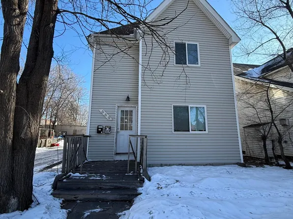 669 Old Highway 8 NW, New Brighton, MN 55112