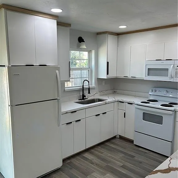 3608 Jay Ct #A — Photo 6