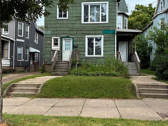 2nd image of 218 E 10th St