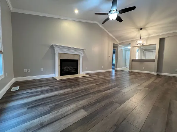 603B E Hickory St, Fairbury, IL 61739