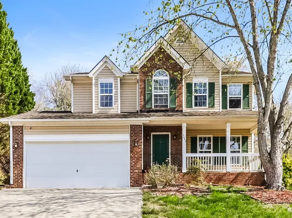 10400 Hyndman Ct, Charlotte, NC 28214