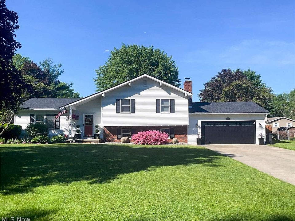1st image of 229 Old Oak Dr
