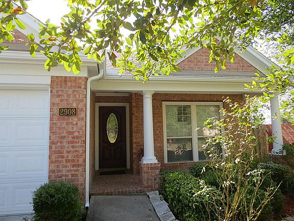 4th image of 2908 Plum Lake Dr