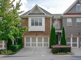 8015 Glisten Ave, Sandy Springs, GA 30328