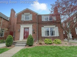 417 McKinley Ave, Grosse Pointe Farms, MI 48236