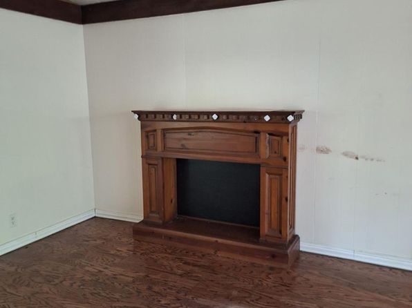 344 Phillips Ln, Moultrie, GA 31768