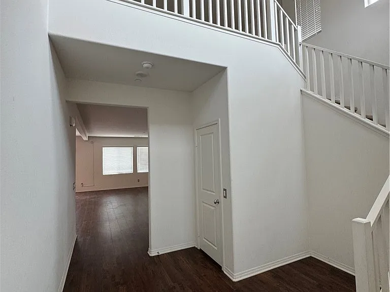 11016 Clear Lake Ln — Photo 8