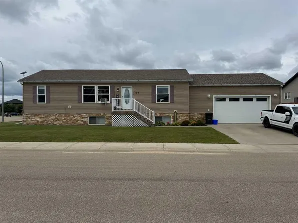 720 E 10th St SE, Slave Lake, AB T0G 2A3