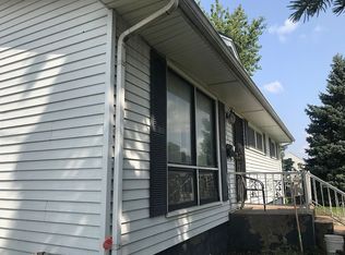 629 13th St, East Moline, IL 61244