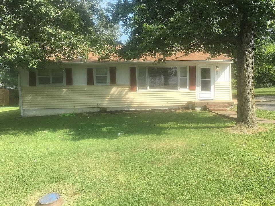 1st image of 581 Evergreen St