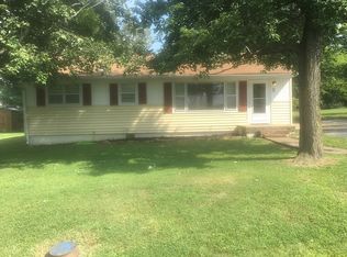 581 Evergreen St, Calvert City, KY 42029