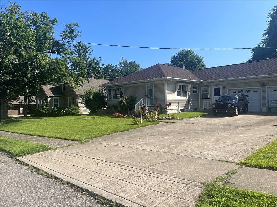 2nd image of 2909 Rudolph Ave