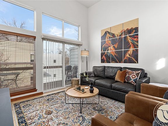 3rd image of 22 Grand Ave