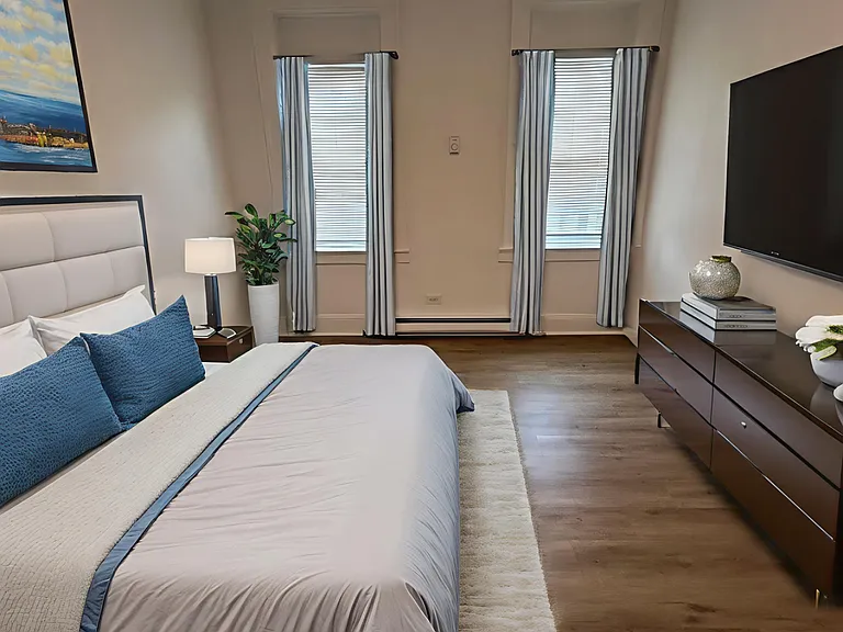 379 Huguenot St #1 — Photo 5