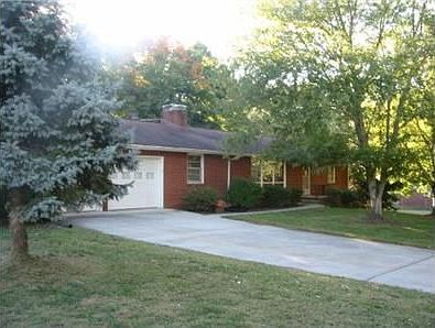 2nd image of 4421 Landon Dr