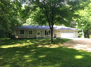 9501 35th St SW, Byron, MN 55920