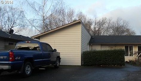 1st image of 1835 NE Barberry Dr