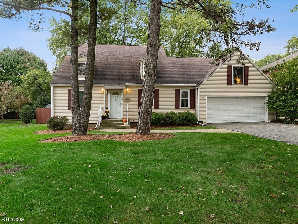 1st image of 604 Glenwood Ln