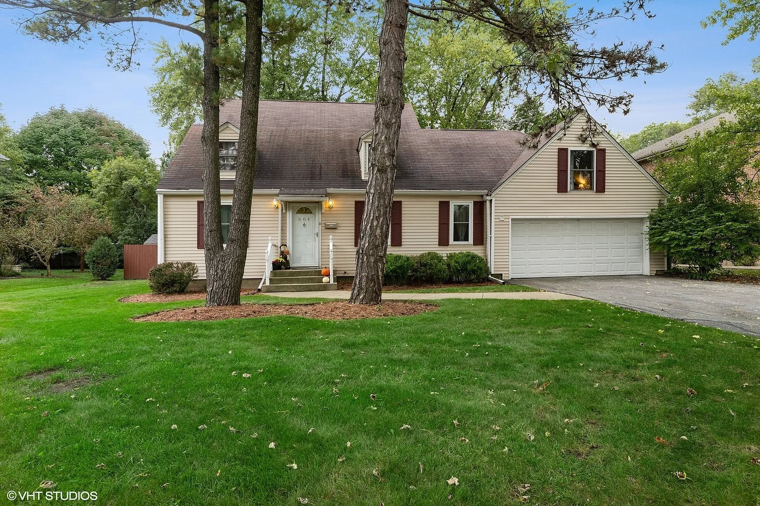 604 Glenwood Ln photo 1