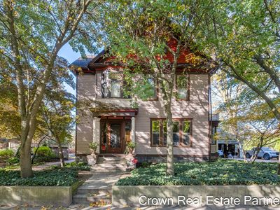 217 Madison Ave SE, Grand Rapids, MI, 49503