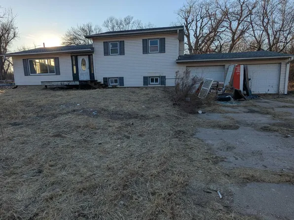 6418 N 242nd St, Valley, NE 68064