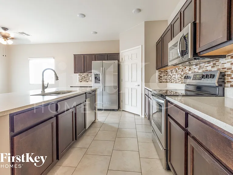 12386 W Reyher Farms Loop — Photo 5