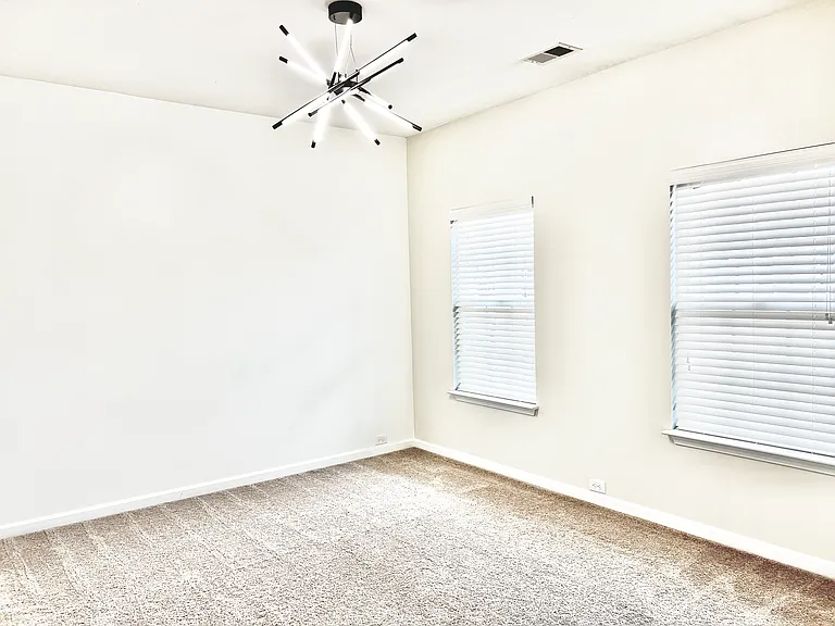 448 Riverdale Rd — Photo 3