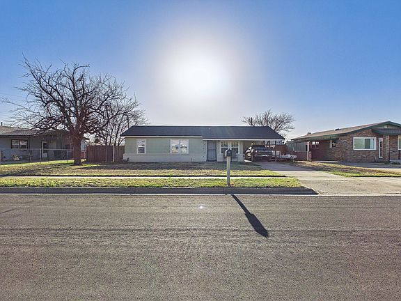 5th image of 2804 Vanda Ave