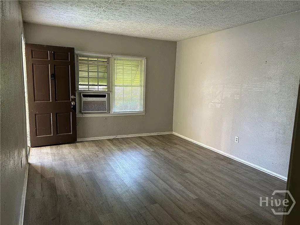 1 bed, 1.0 bath, 640 sqft, $975 — Photo 4