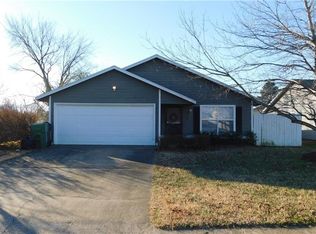 408 E Linden St, Rogers, AR 72756