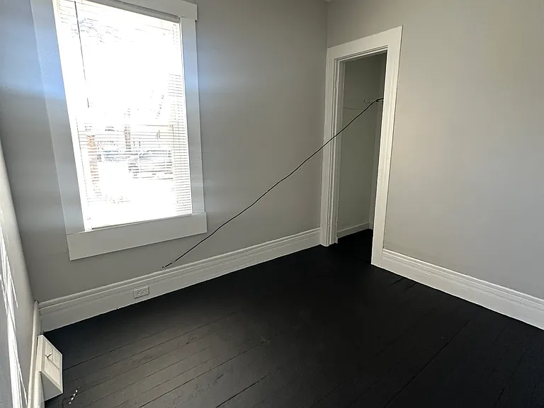 1-2151 Professor Ave — Photo 4