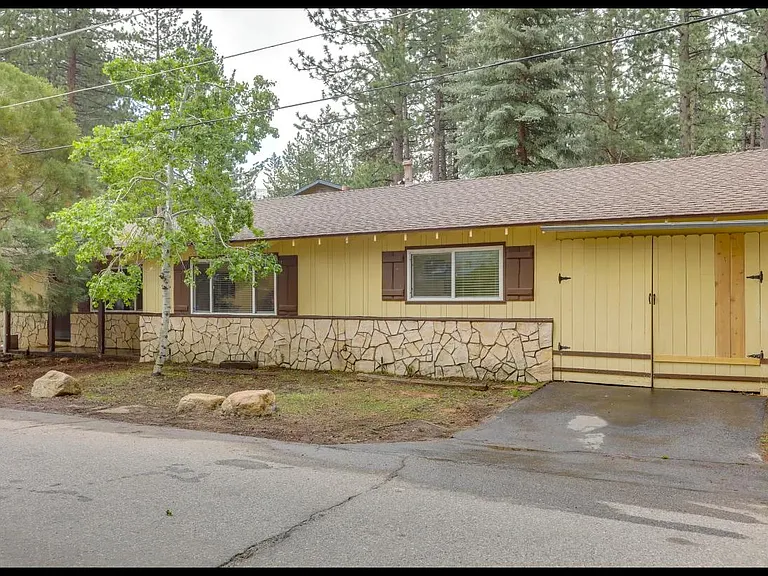 2708 Armstrong Ave #A — Photo 19