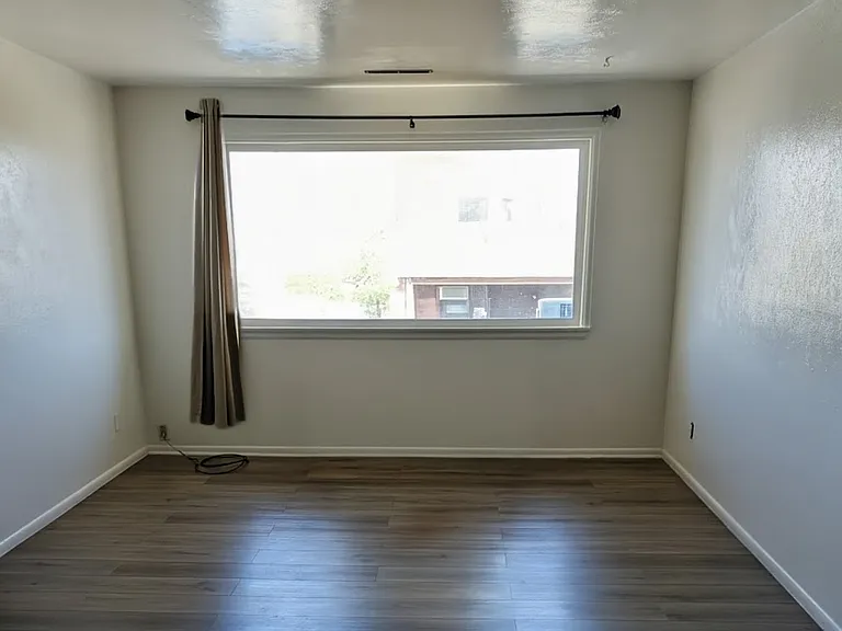 100 S 20th Ave #2 — Photo 11