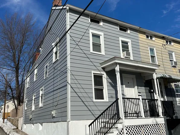 239 Saint Marys St, Phoenixville, PA 19460