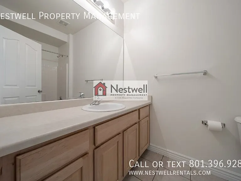 481 E Lana Ct — Photo 21