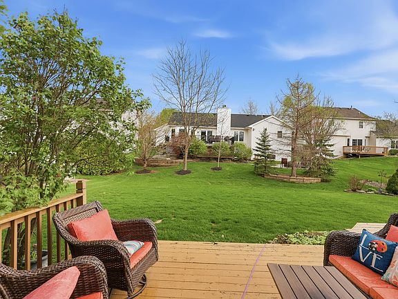 3rd image of 6815 Mapleton Dr