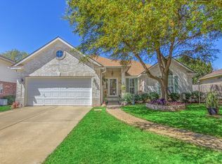 1007 Woodview Dr, Leander, TX 78641
