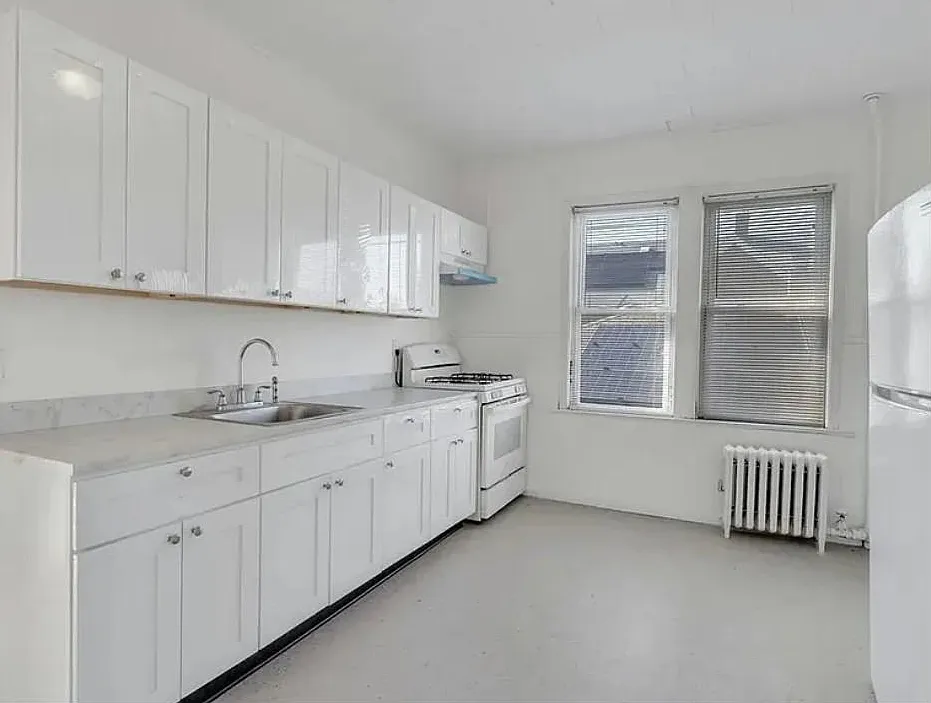 2 bed, 1.0 bath, 1200 sqft, $2,850 — Photo 4