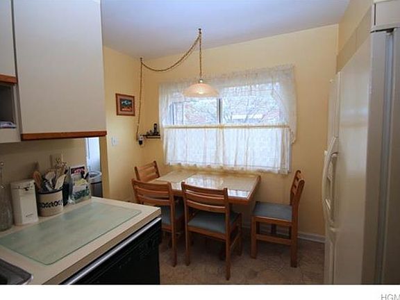 2nd image of 1037 Vincent Ave