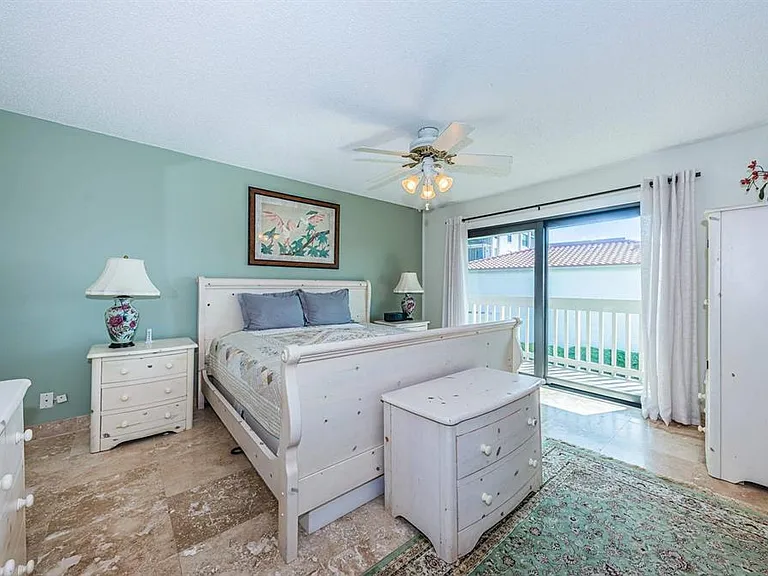 6260 Sun Blvd #1 — Photo 40
