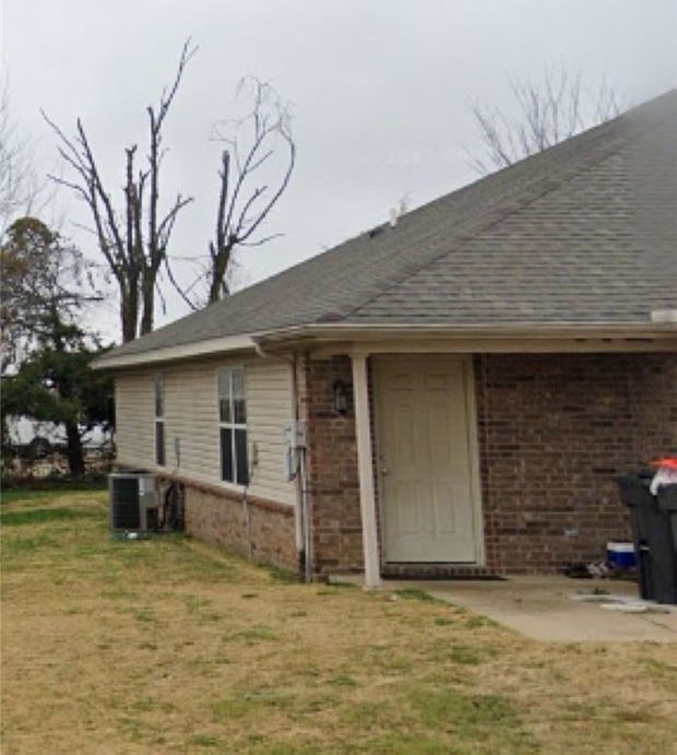 2nd image of 1396 Dove Loop #A