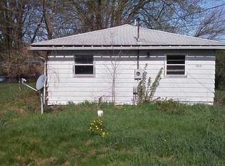13431 N Hillside Dr, Syracuse, IN 46567