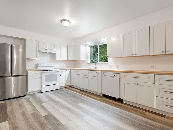 2nd image of 191 Turnbull Ln
