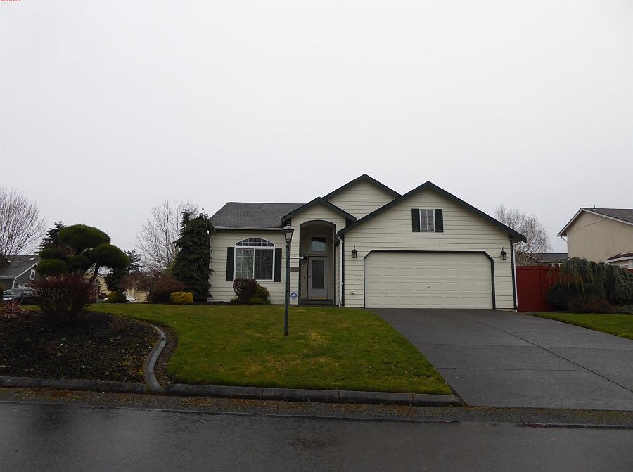 1st image of 17305 27th Ave E