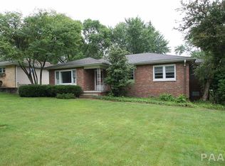 900 Highview Rd, East Peoria, IL 61611