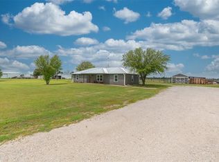 822 Walden Ln, Quinlan, TX 75474