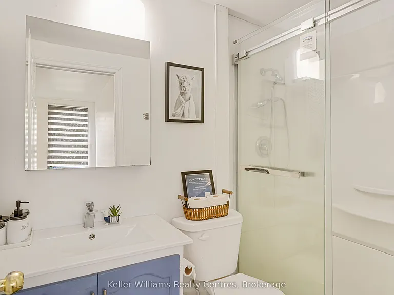 726 Berford St — Photo 12