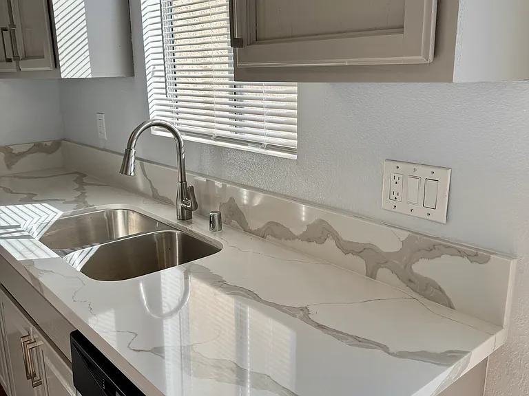 33091 Santa Rosa Dr — Photo 2