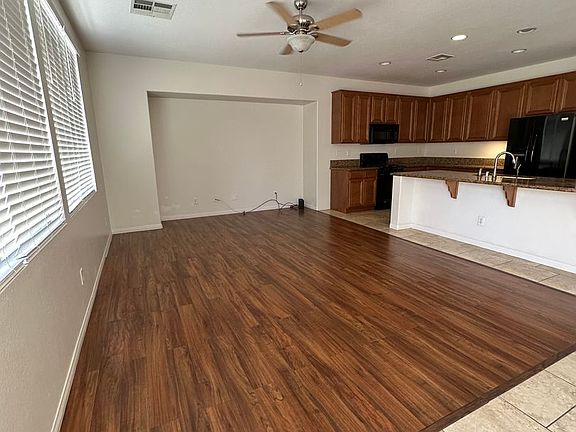 4th image of 9232 Longhorn Falls Ct